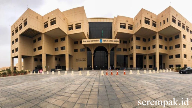 Universitas Raja Saud: Pusat Pendidikan Modern dan Riset Unggul